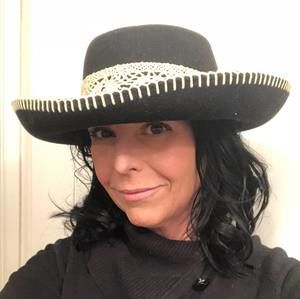 Meet your Posher, Tracy